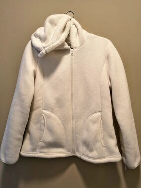 Faded Glory Women's Fleece Zip Jacket in Cream Size Medium